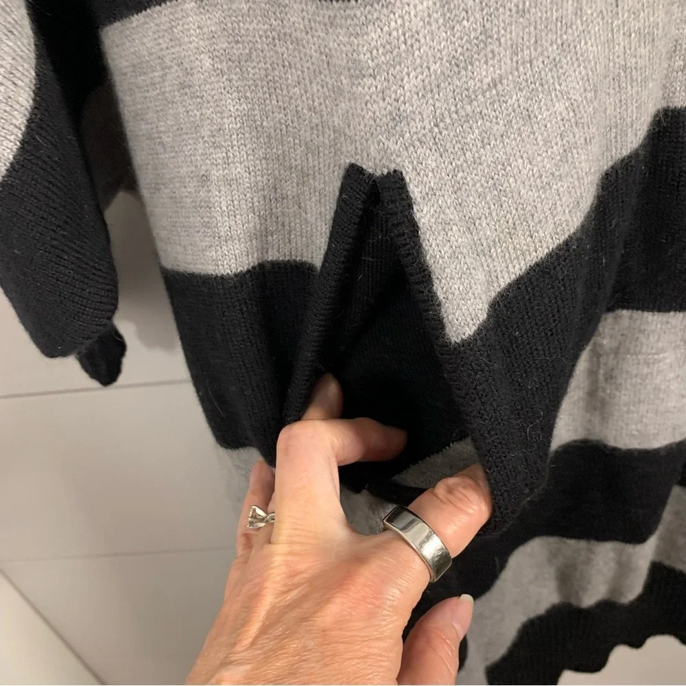 Tory Burch Merino Wool Sweater Dress L Black Gray Stripe Pockets‎ Dolman Sleeves